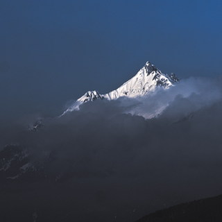 Image 7 from Views